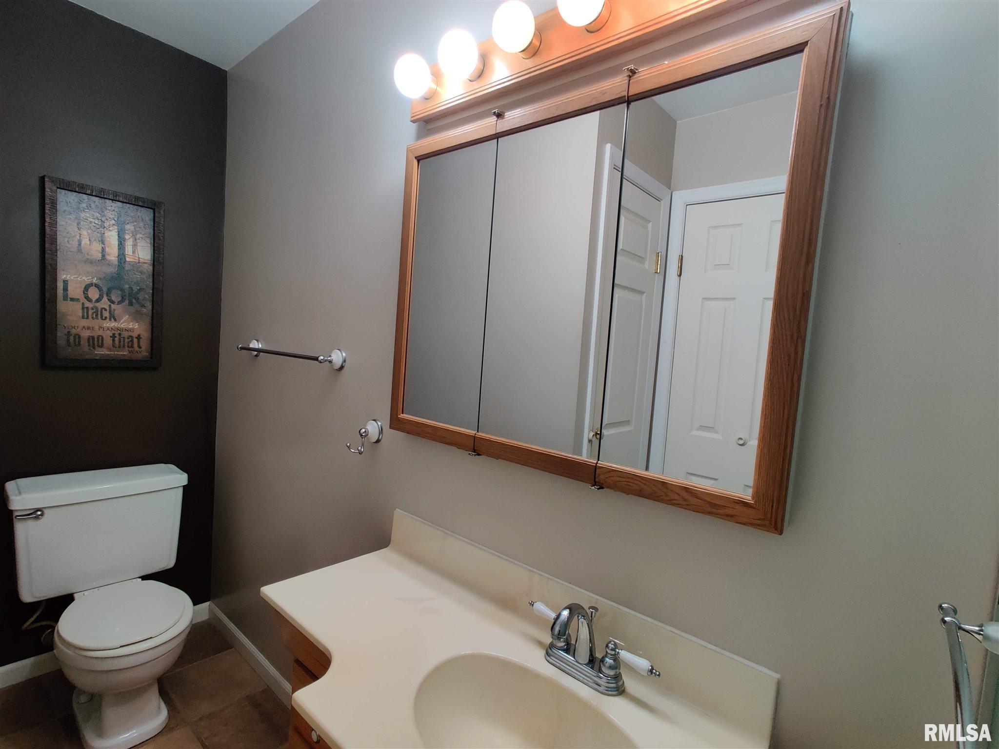 237 Briargate Road Washington, IL 61571 - Photo 21 of 36 Gallery Image 21