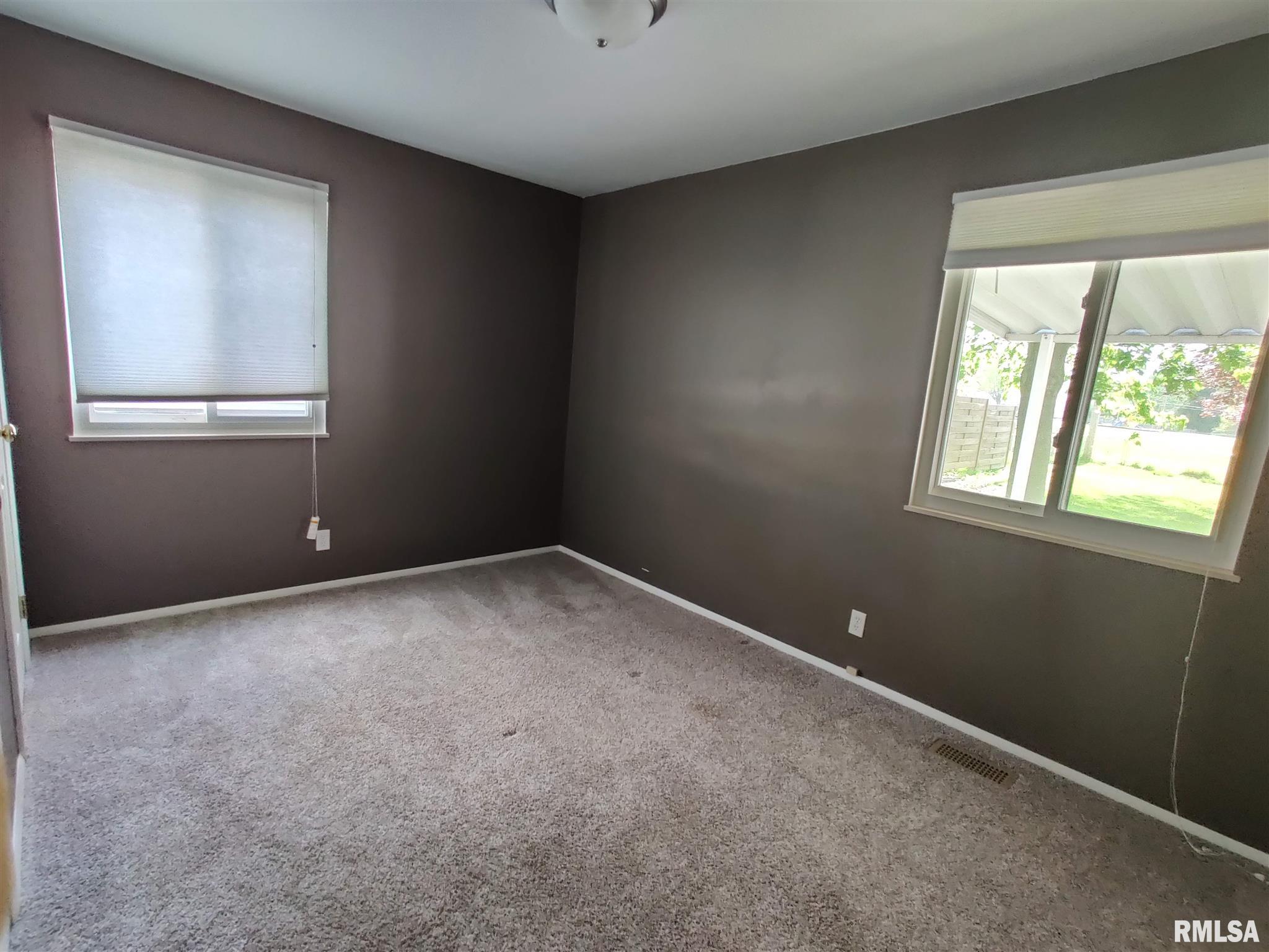 237 Briargate Road Washington, IL 61571 - Photo 30 of 36 Gallery Image 30
