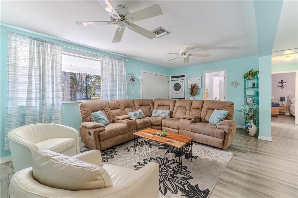 5261 Circle Drive Weeki Wachee, FL 34607 - Photo 14 of 48