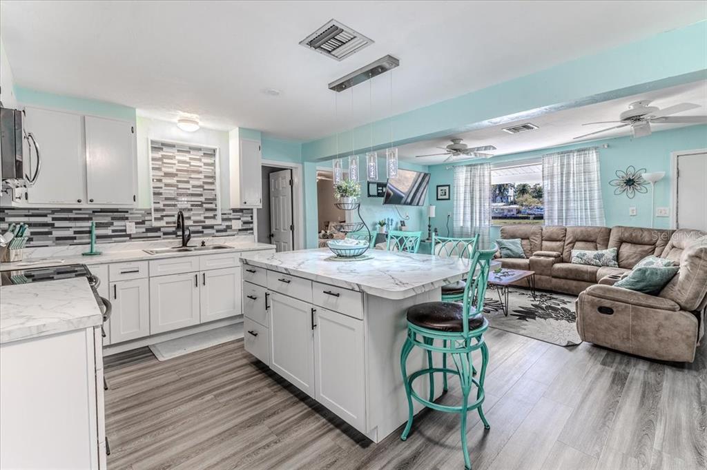 5261 Circle Drive Weeki Wachee, FL 34607 - Photo 18 of 48