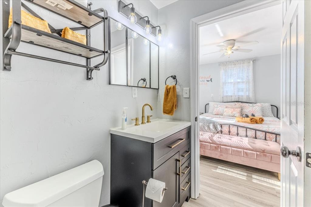 5261 Circle Drive Weeki Wachee, FL 34607 - Photo 27 of 48