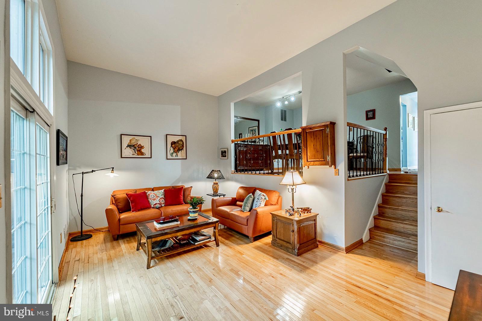 2410 Alsop Court Reston, VA 20191 - Photo 6 of 23 Living Room with High Ceilings