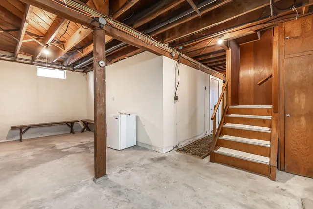 $135,000 | 319 East Catlin Street, Elizabeth, IL 61028