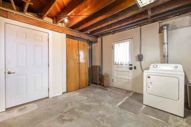 $135,000 | 319 East Catlin Street, Elizabeth, IL 61028