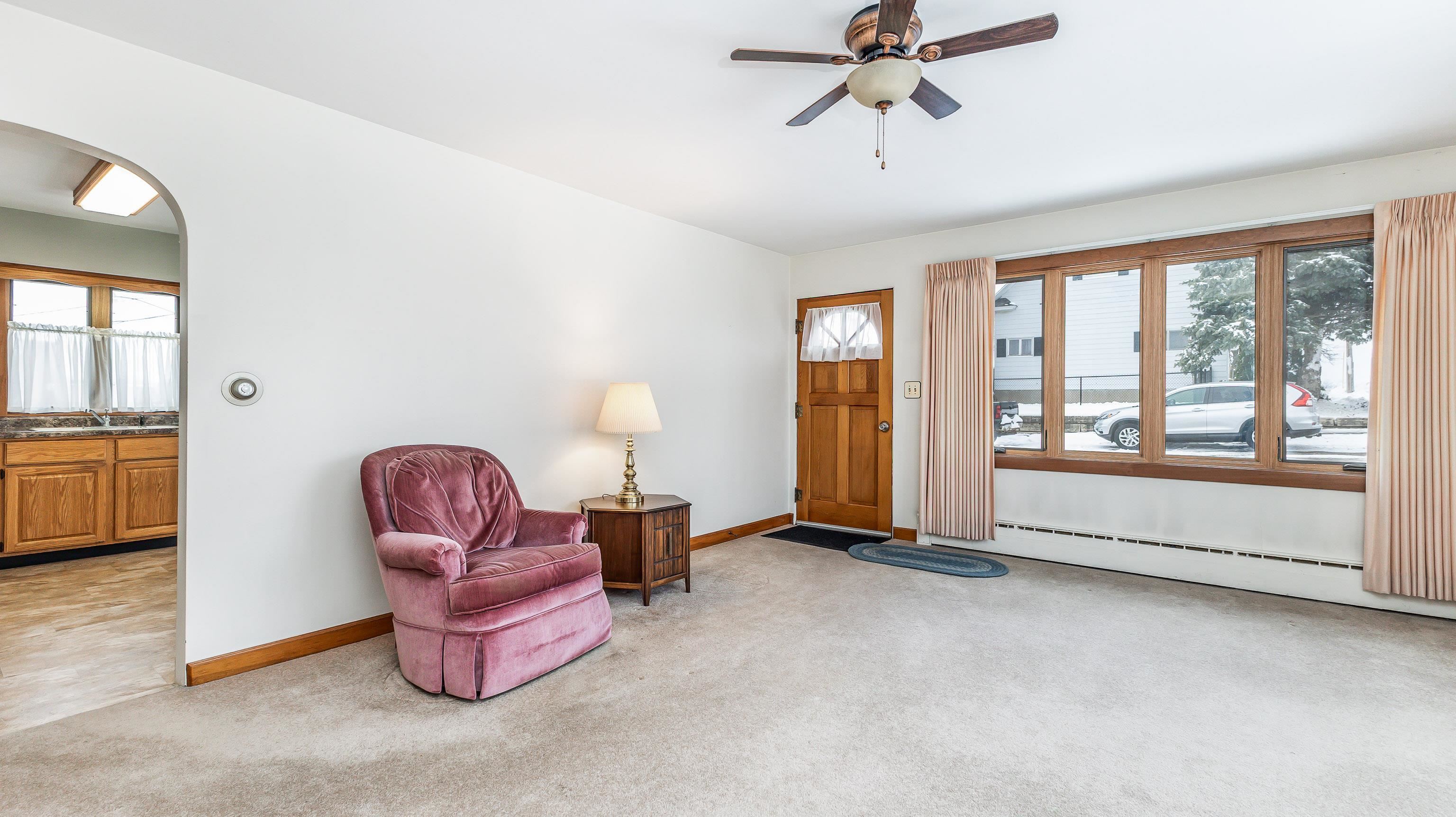 319 East Catlin Street Elizabeth, IL 61028 - Photo 3 of 26 a living room with furniture