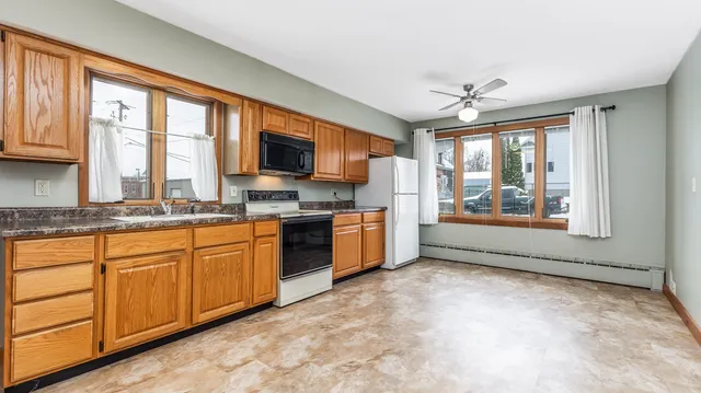 $135,000 | 319 East Catlin Street, Elizabeth, IL 61028