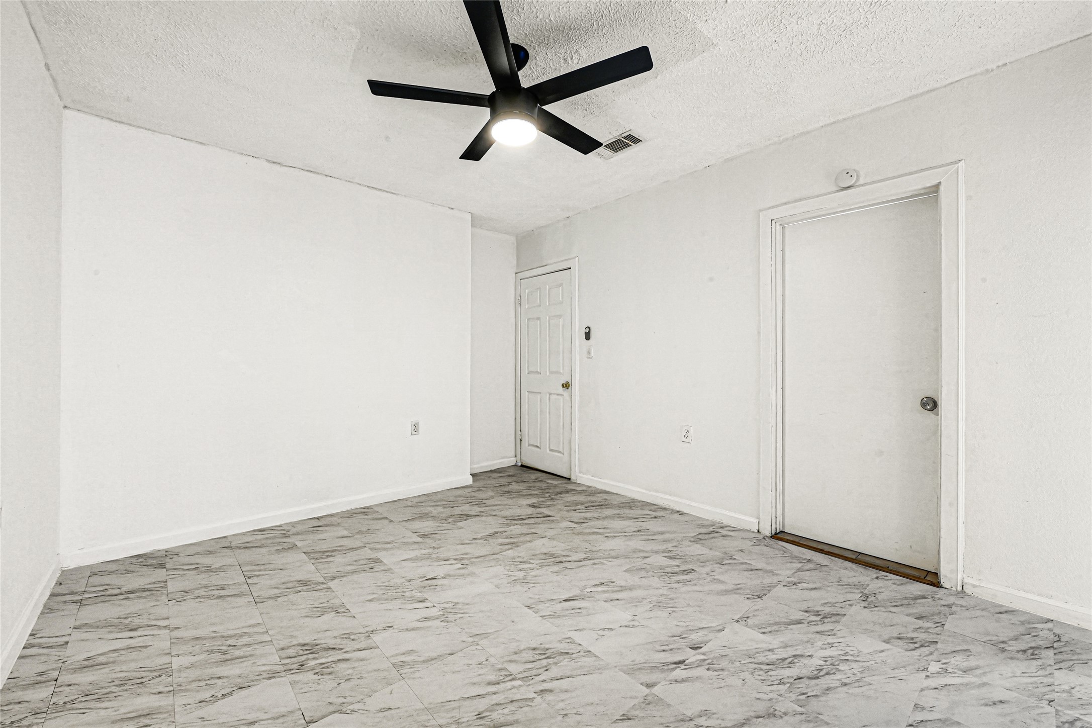 14336 Victoria Street Houston, TX 77015 - Photo 17 of 20