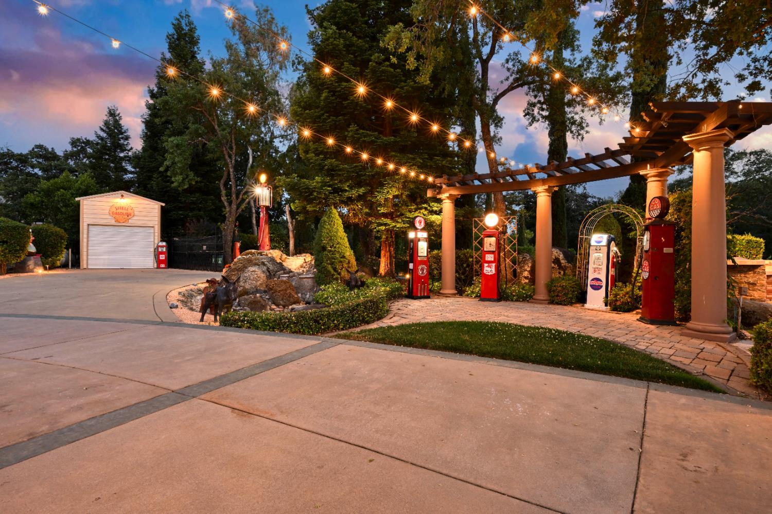 9345 King Road Loomis, CA 95650 - Photo 96 of 99 a view of a park with large trees