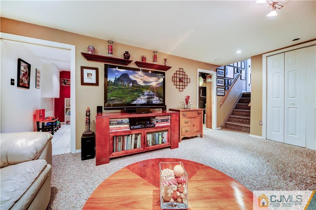 43 Winton Road East Brunswick, NJ 08816 - Photo 22 of 25 Gallery Image 22