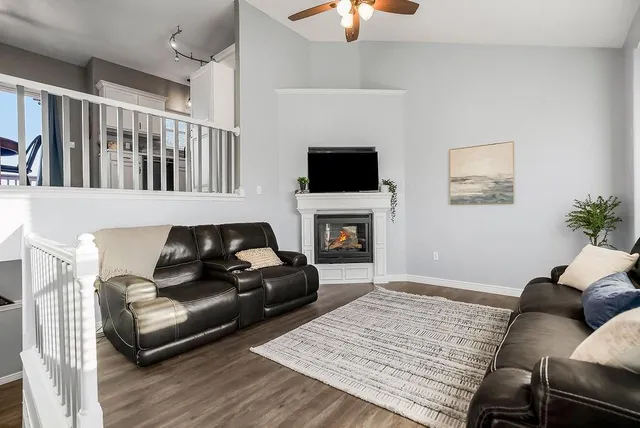 $374,900 | 929 Sutherland Drive, Louisburg, KS 66053