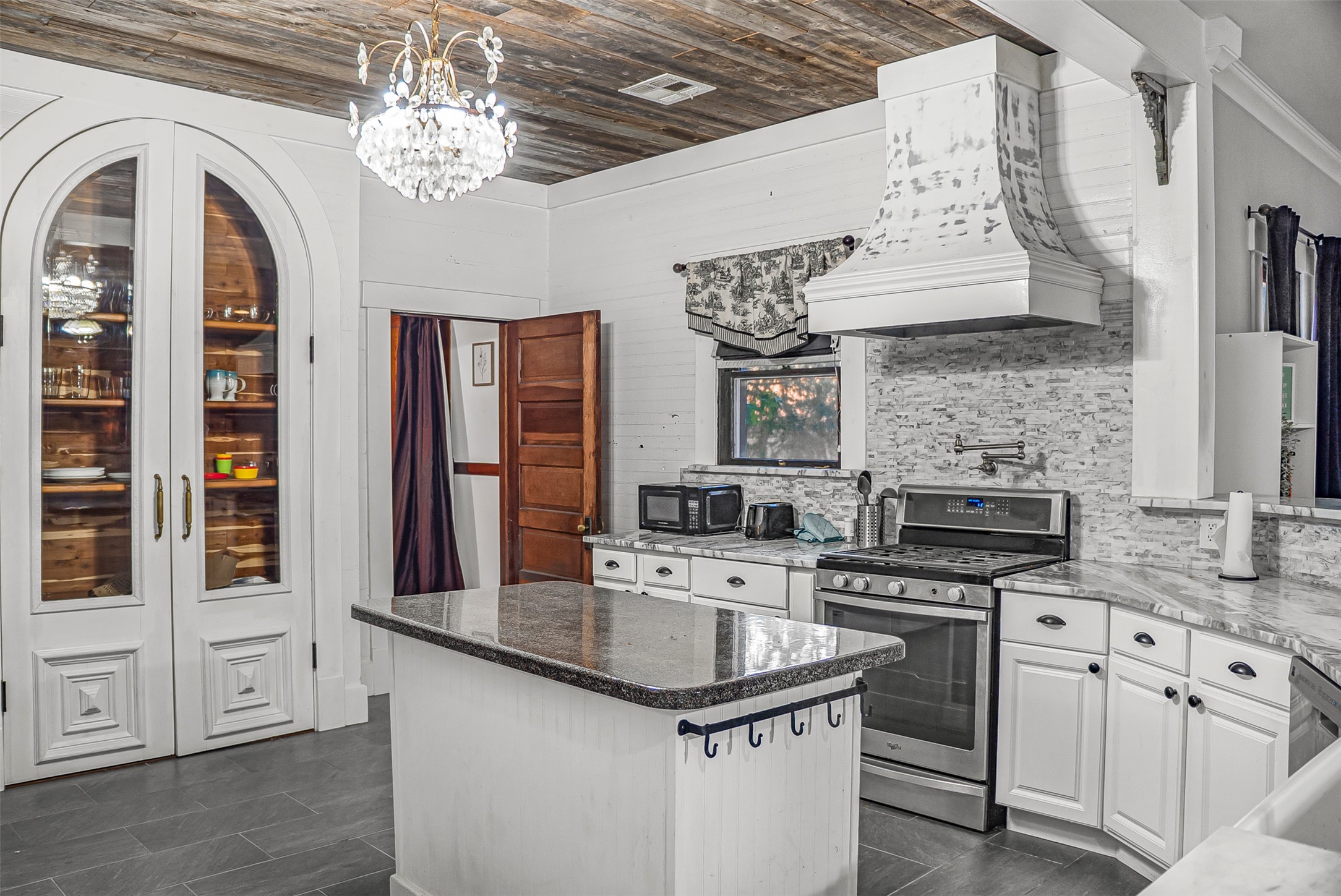 17221 Steger Lane Manor, TX 78653 - Photo 5 of 32