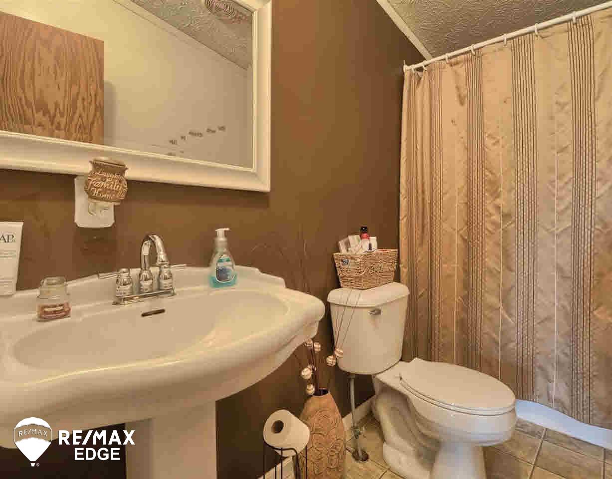 10084 North Center Road Clio, MI 48420 - Photo 22 of 36 21382663-21.JPG