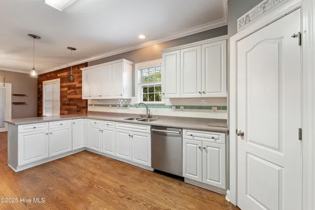 $595,000 | 33 Medina Court, Hampstead, NC 28443