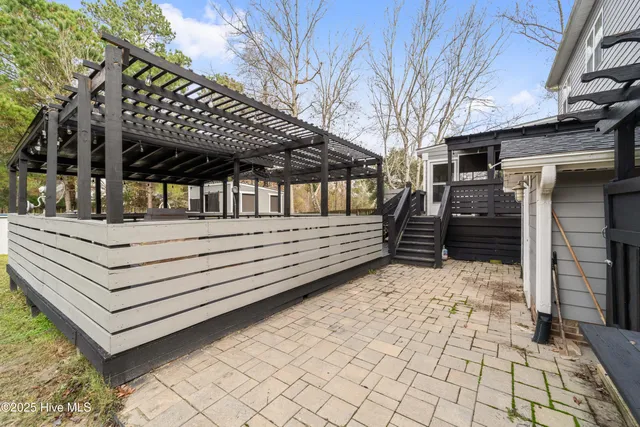 $595,000 | 33 Medina Court, Hampstead, NC 28443