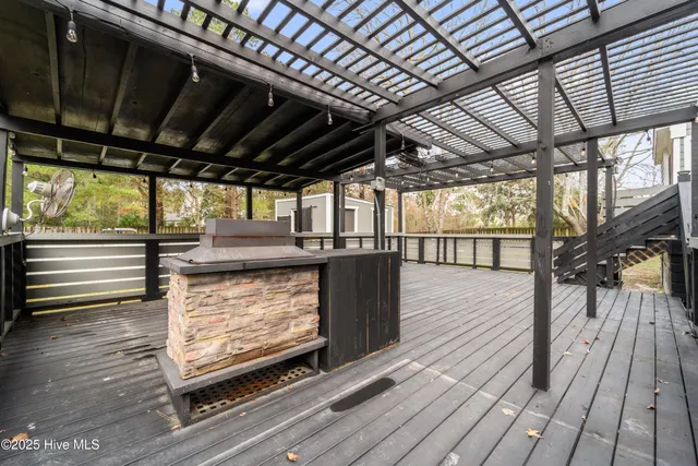 $595,000 | 33 Medina Court, Hampstead, NC 28443