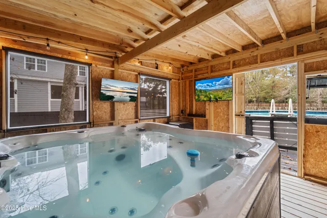 $595,000 | 33 Medina Court, Hampstead, NC 28443