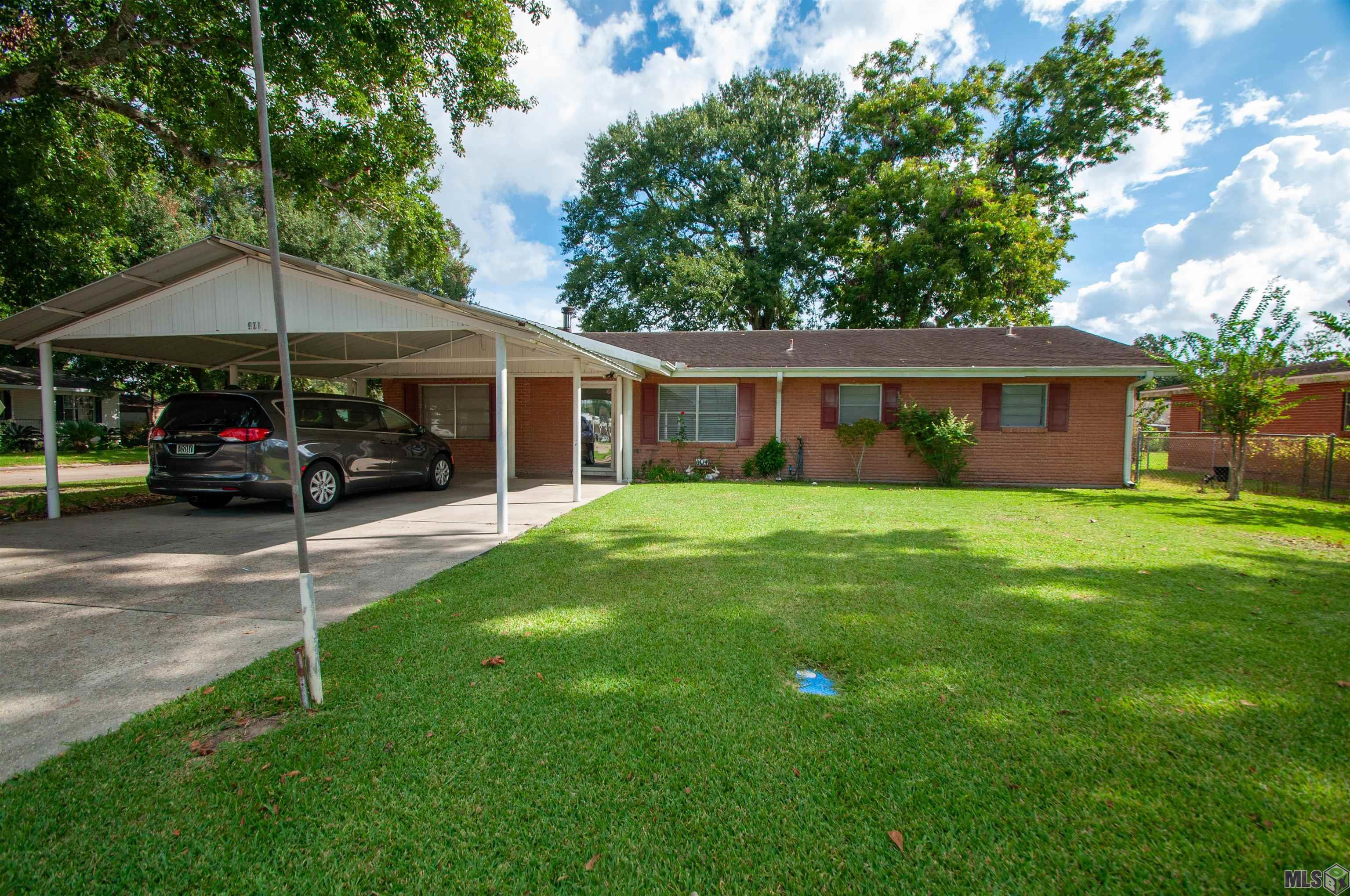 401 Carol Road Bayou Vista, LA 70380 - Photo 1 of 35