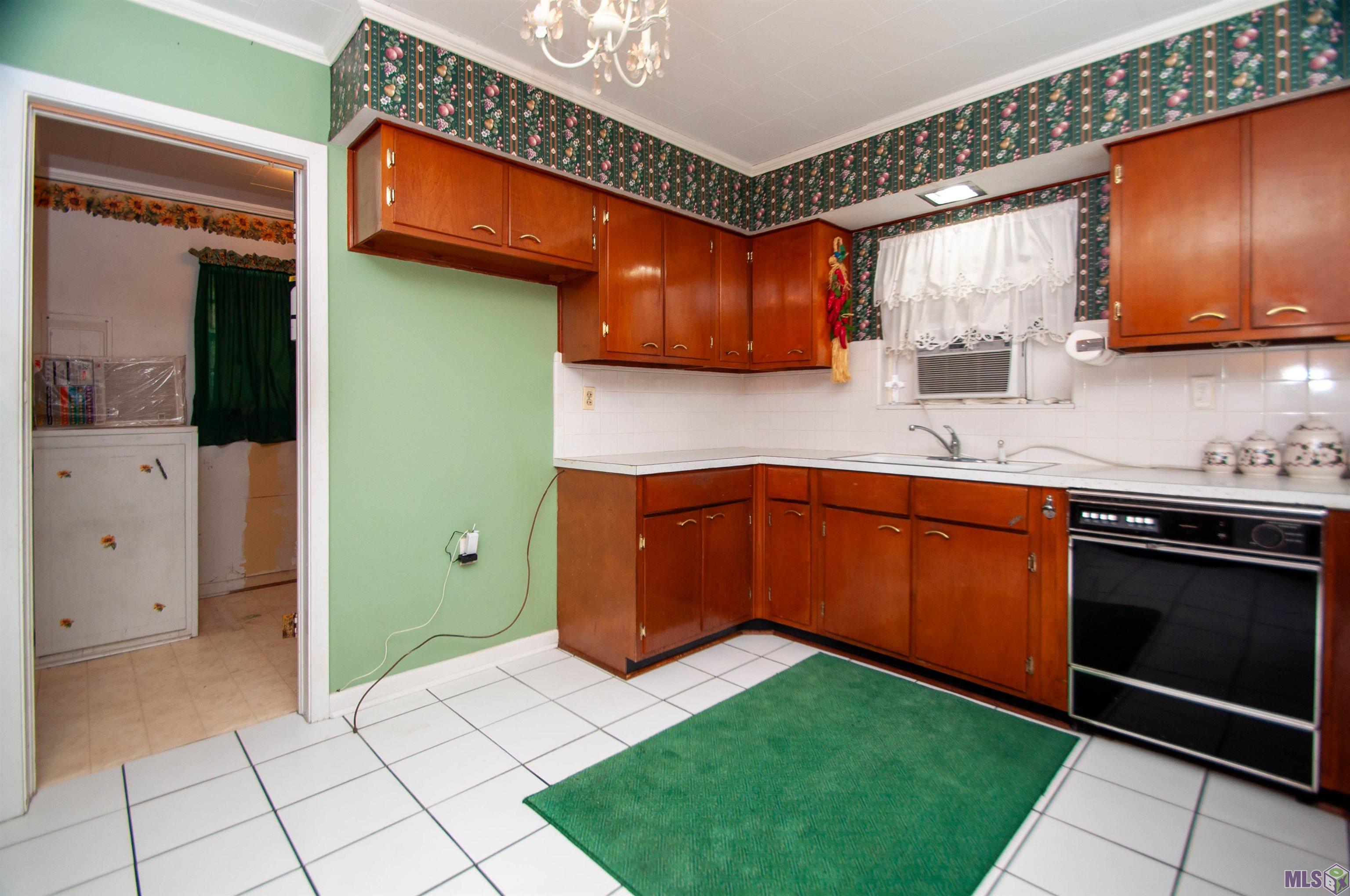 401 Carol Road Bayou Vista, LA 70380 - Photo 13 of 35