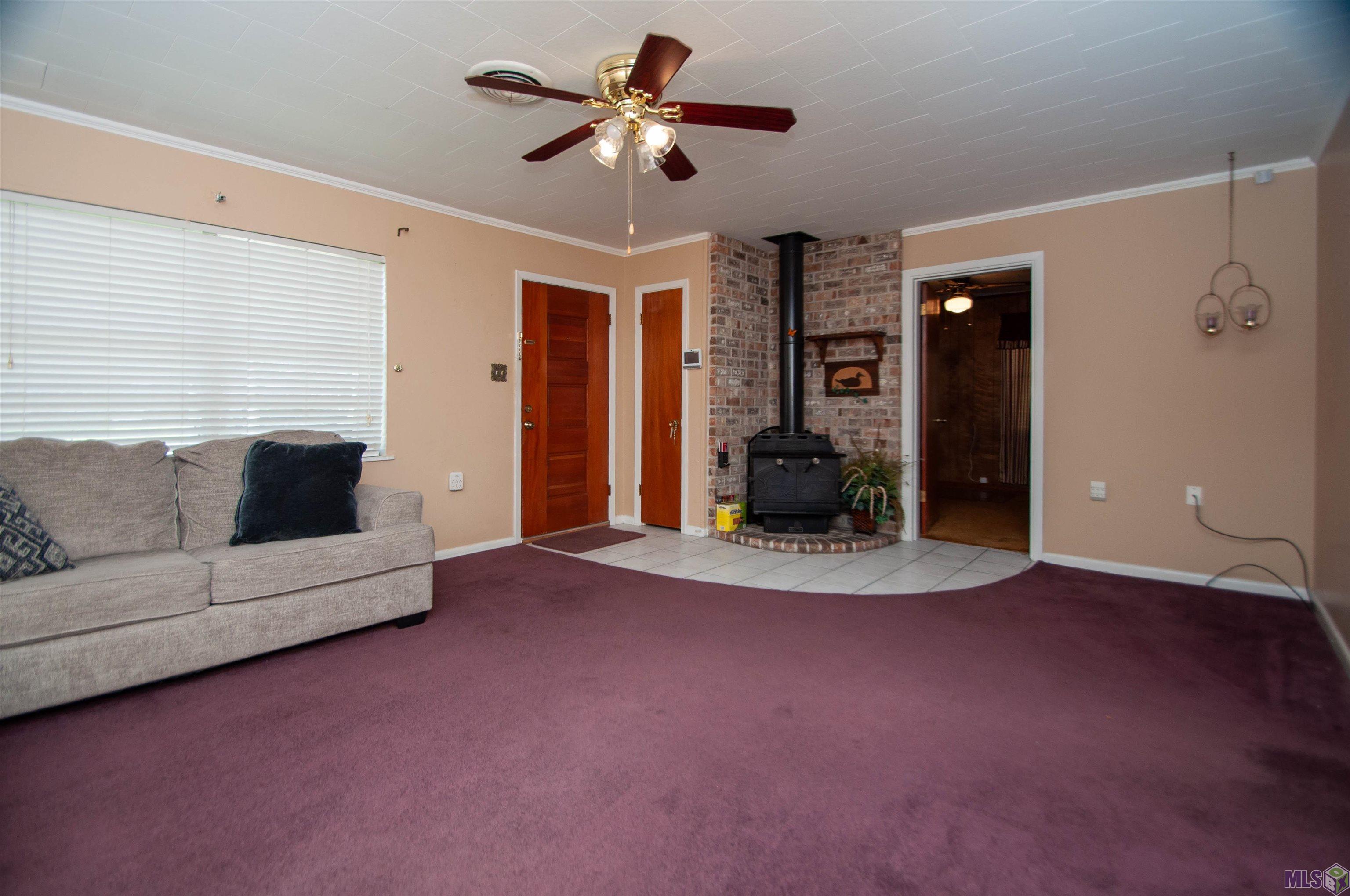 401 Carol Road Bayou Vista, LA 70380 - Photo 10 of 35