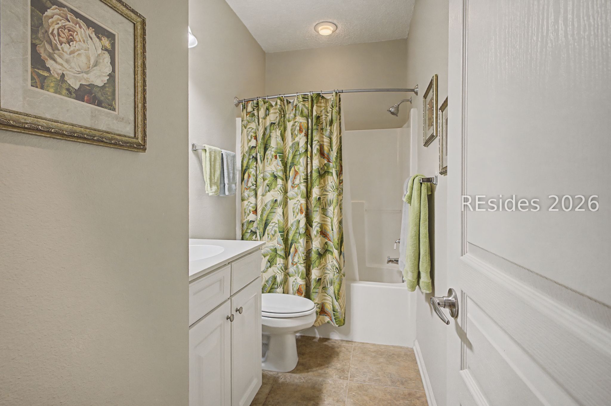19 Wandering Daisy Drive Bluffton, SC 29909 - Photo 28 of 38 Guest Bathroom