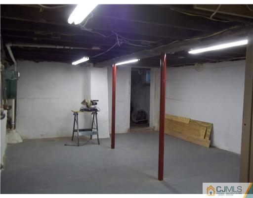 19 Canal Street Raritan, NJ 08869 - Photo 23 of 25