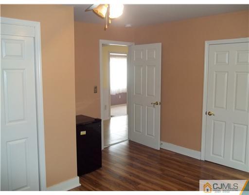 19 Canal Street Raritan, NJ 08869 - Photo 9 of 25
