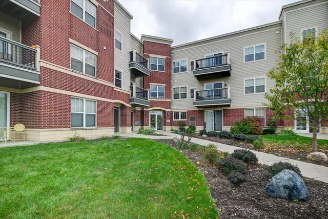 $289,900 | 5192 Sassafras Drive, Unit 109, Fitchburg, WI 53711