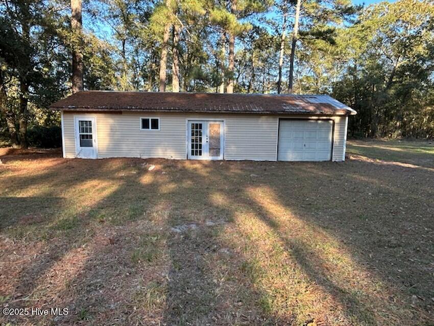 747 Butler Island Road Roseboro, NC 28382 - Photo 5 of 26 IMG_2263