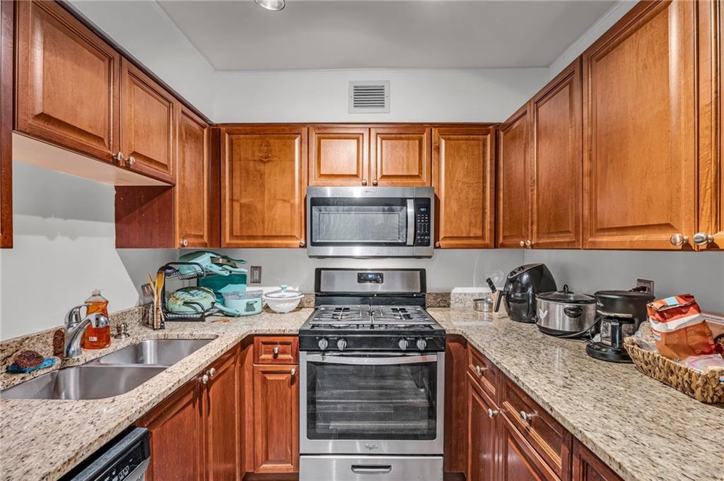 2479 Peachtree Street Northeast, Unit 508 Atlanta, GA 30305 - Photo 12 of 28