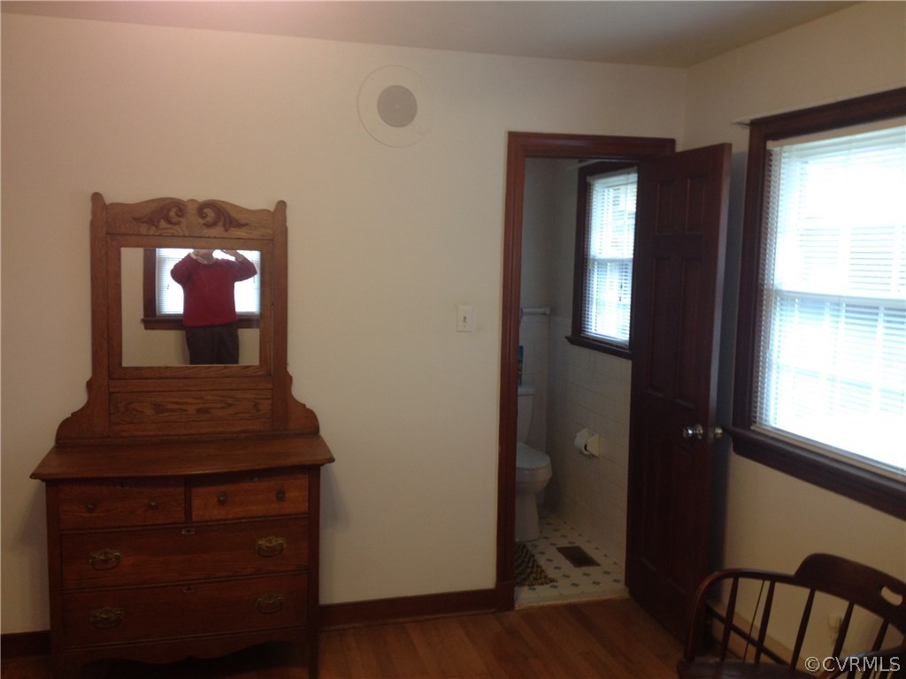 7750 Varann Road Henrico, VA 23231 - Photo 6 of 10 a room that has a dresser in it