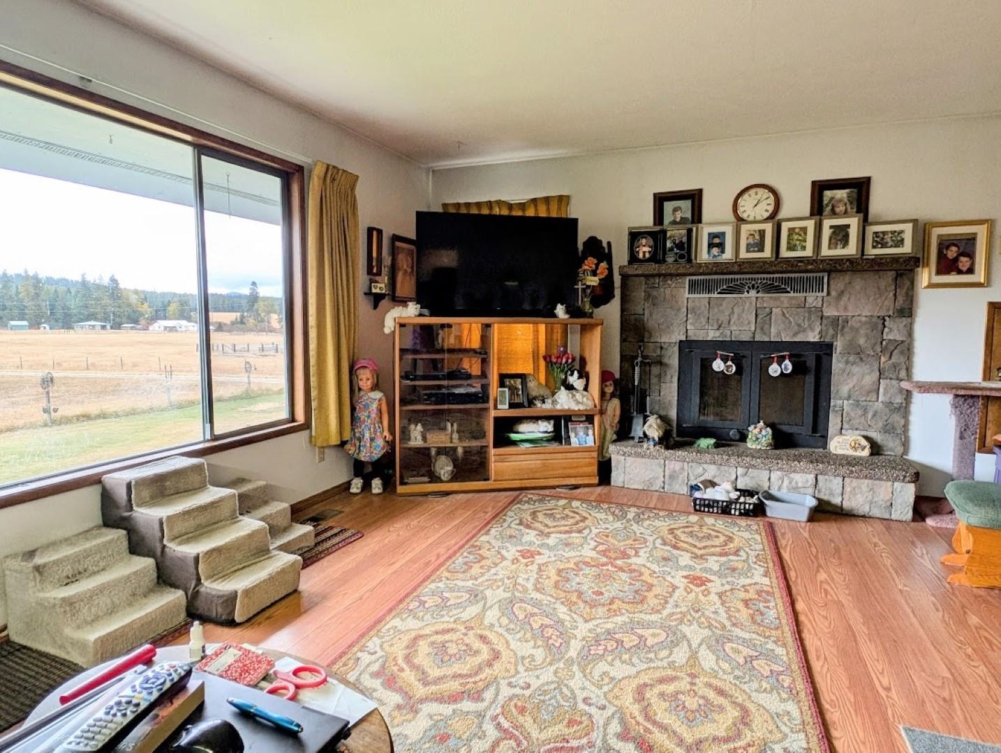 4584 Oregon Road Clayton, WA 99110 - Photo 6 of 49