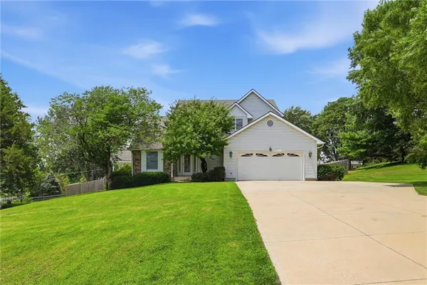 $354,500 | 303 South 22nd Street, Atchison, KS 66002