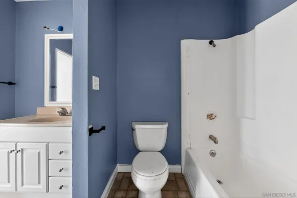$330,000 | 6924 Hyde Park Drive, Unit 319, San Diego, CA 92119
