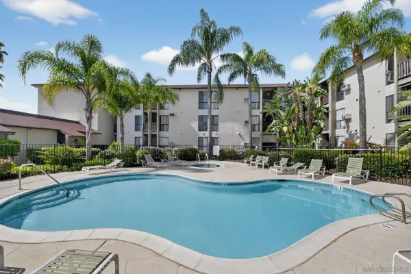 $330,000 | 6924 Hyde Park Drive, Unit 319, San Diego, CA 92119