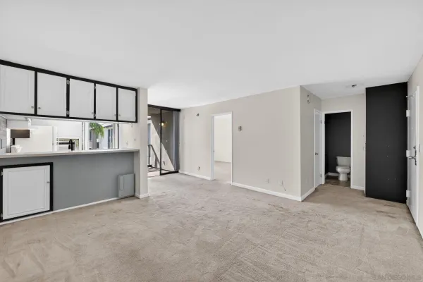 $330,000 | 6924 Hyde Park Drive, Unit 319, San Diego, CA 92119
