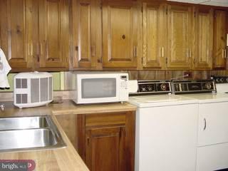 2052 Oak Road Hatfield, PA 19440 - Photo 6 of 6 Gallery Image 6