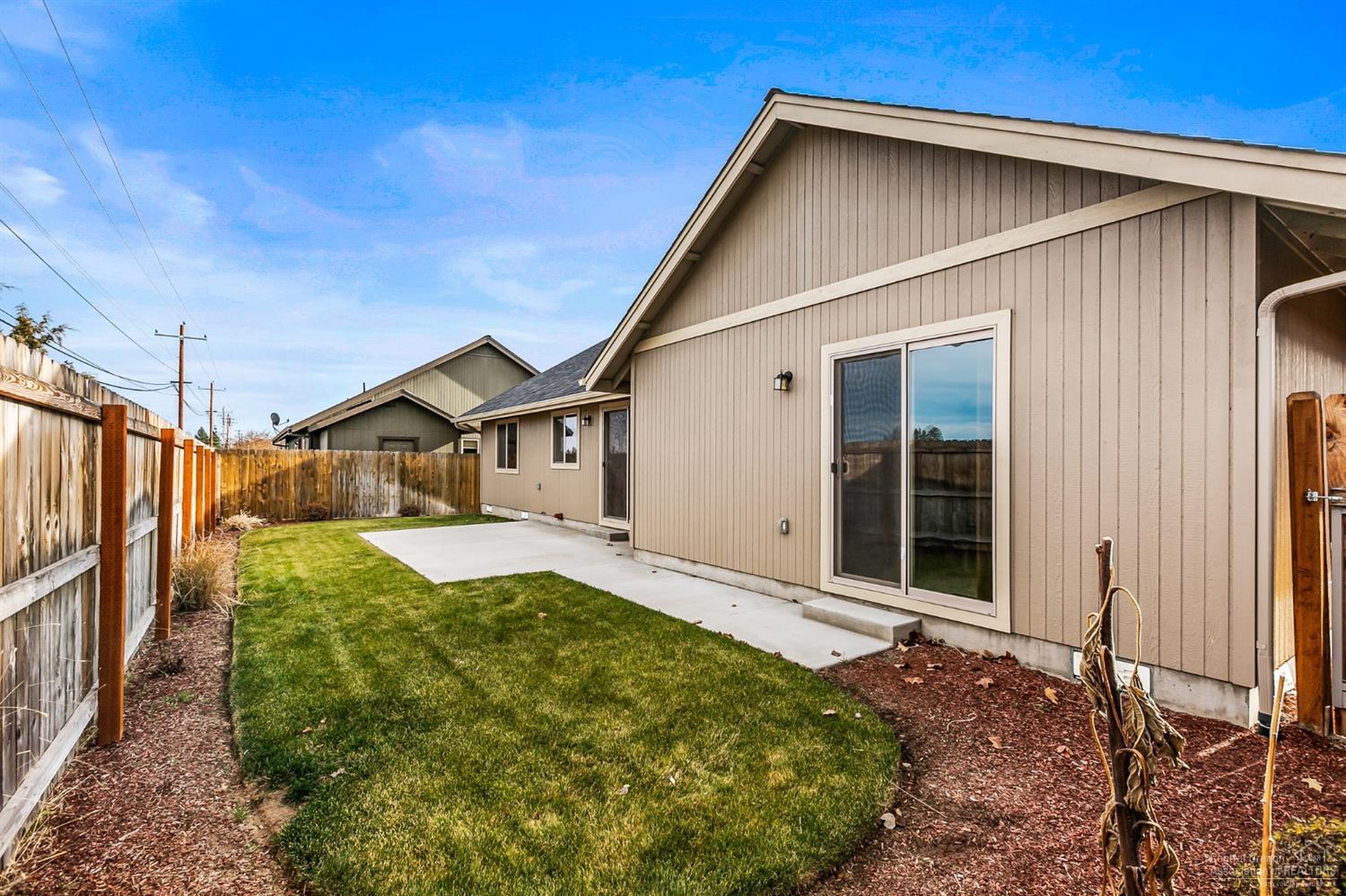 20593 Dylan Loop Bend, OR 97702 - Photo 20 of 22 Additional Photo