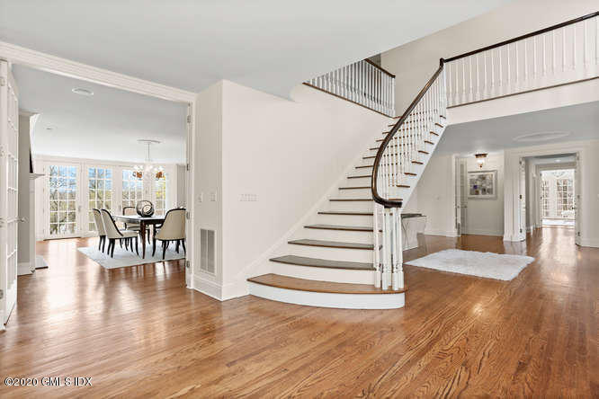 16 Round Hill Road Greenwich, CT 06831 - Photo 7 of 42 16 Round Hill Rd