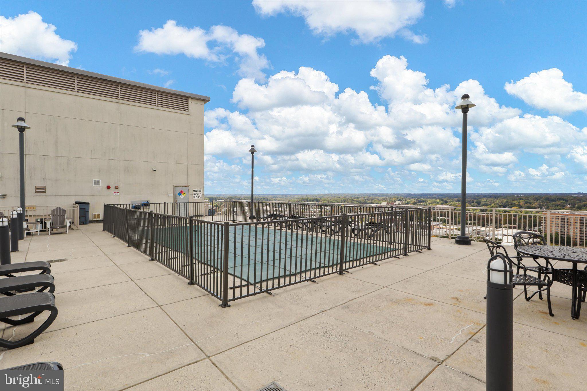 2726 Gallows Road, Unit 1506 Vienna, VA 22180 - Photo 28 of 35 Skyline views from a rooftop oasis.