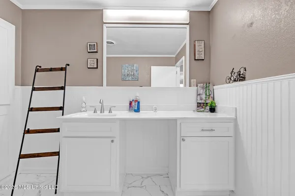 $195,000 | 321 Panola Avenue, Batesville, MS 38606