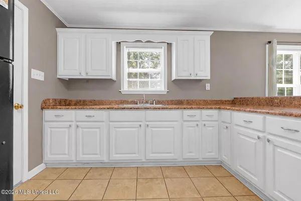 $195,000 | 321 Panola Avenue, Batesville, MS 38606