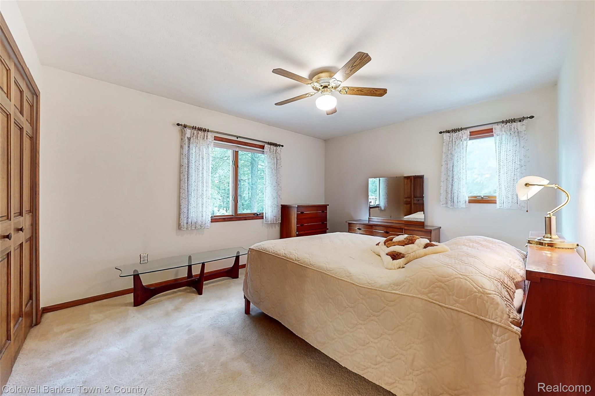 23350 Griswold Road South Lyon, MI 48178 - Photo 16 of 44 10.jpg