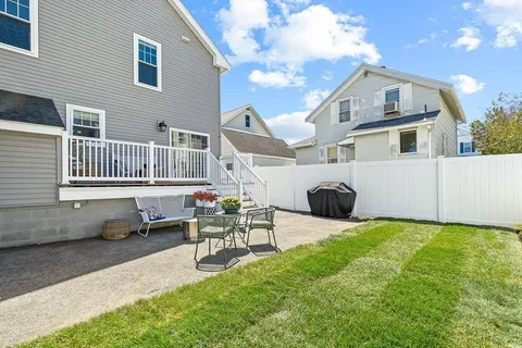 $989,900 | 360 Lynn Street, Malden, MA 02148