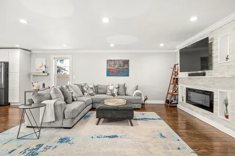 $989,900 | 360 Lynn Street, Malden, MA 02148