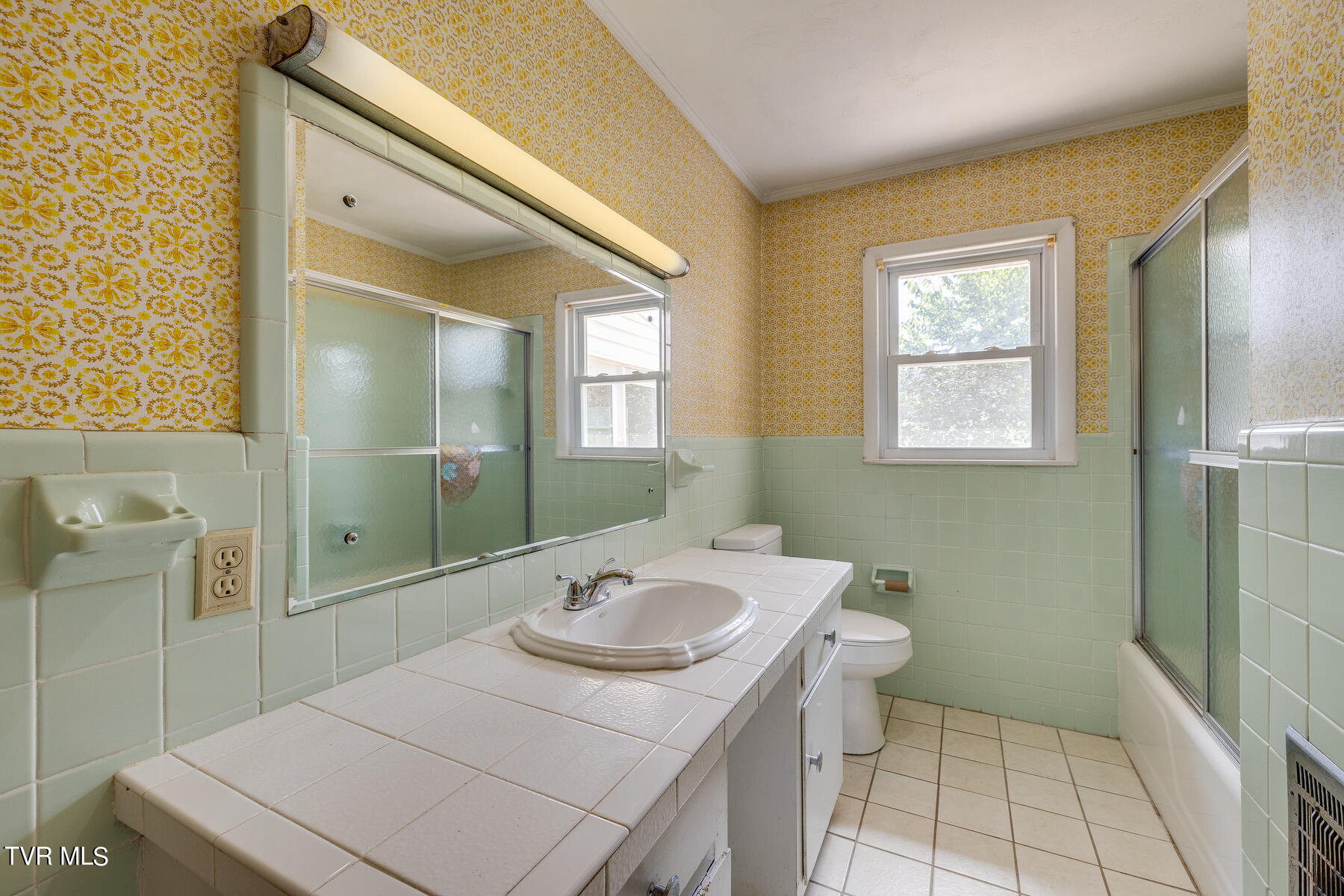 6130 Baileyton Road Greeneville, TN 37745 - Photo 19 of 42 021