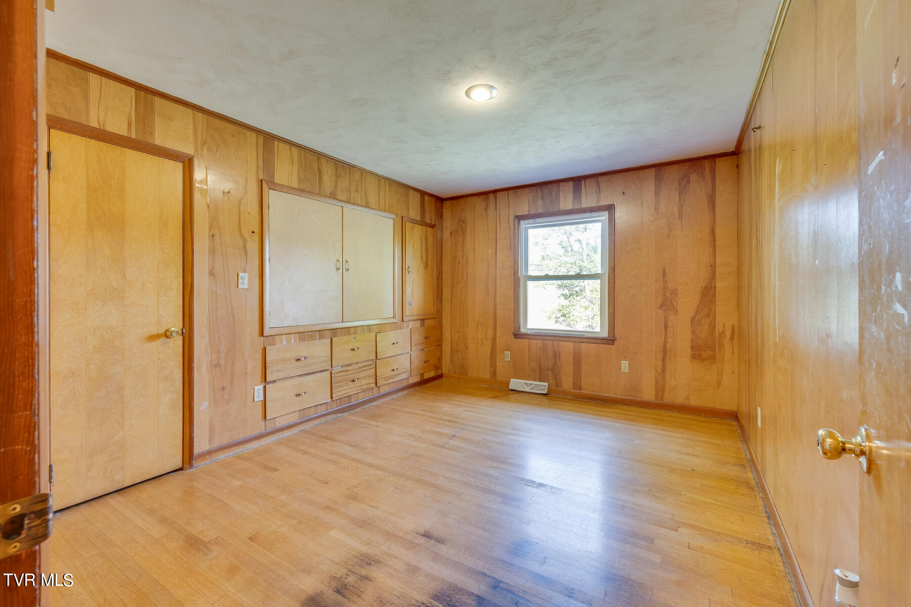 6130 Baileyton Road Greeneville, TN 37745 - Photo 20 of 42 022