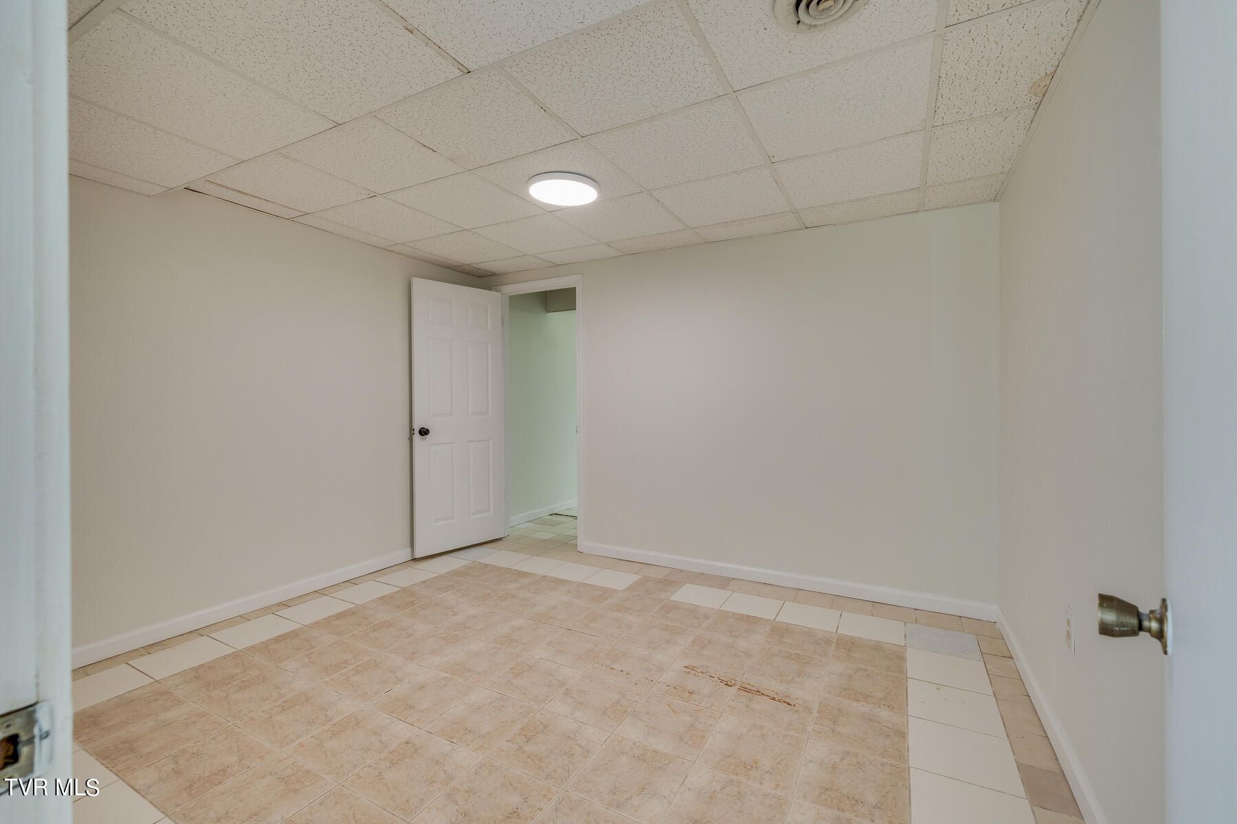 6130 Baileyton Road Greeneville, TN 37745 - Photo 26 of 42 028