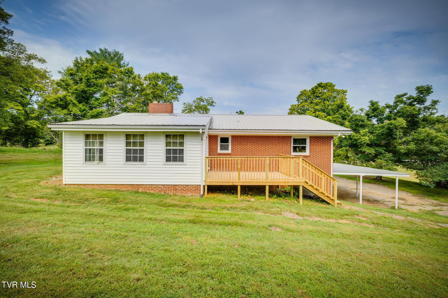 6130 Baileyton Road Greeneville, TN 37745 - Photo 34 of 42 038