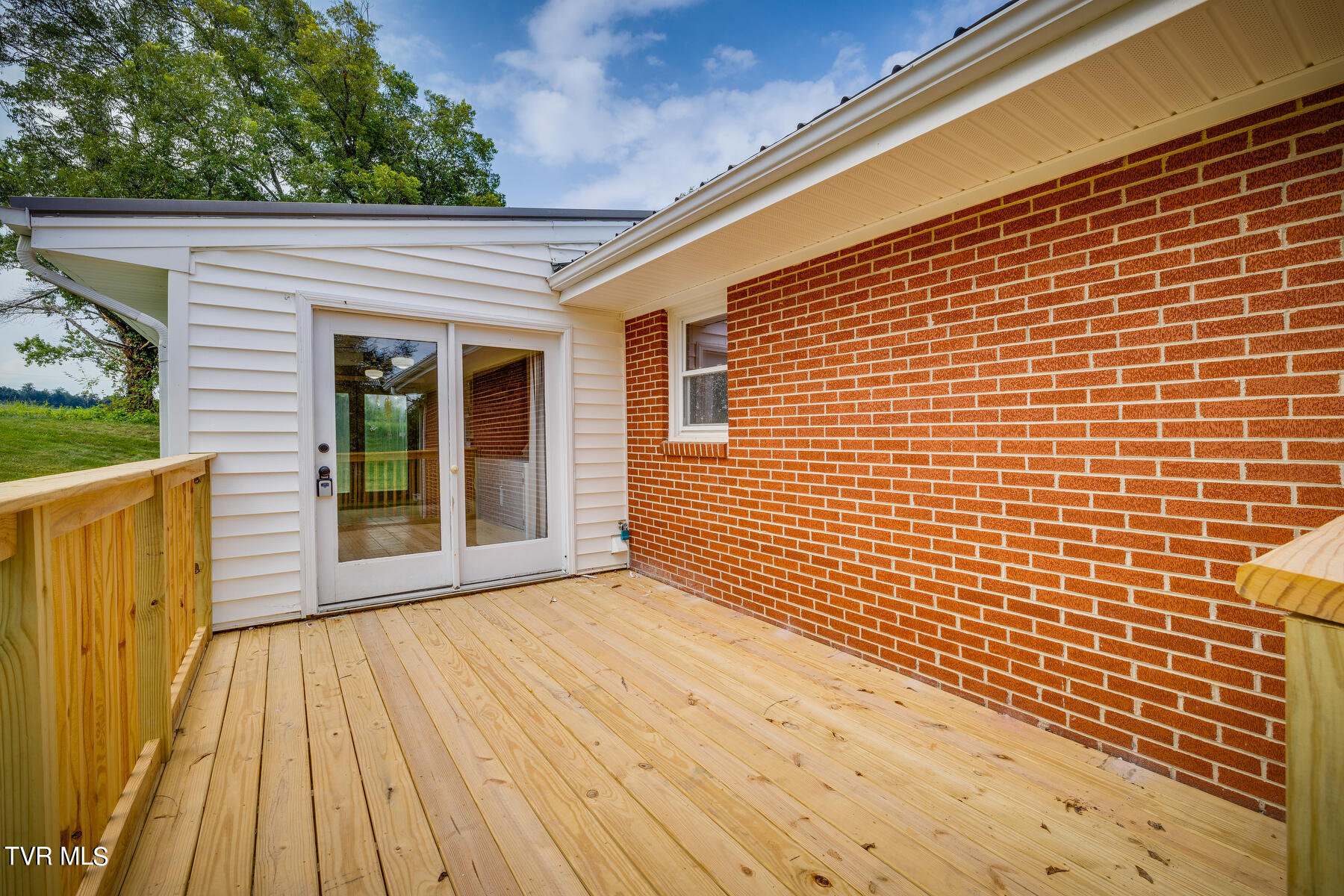 6130 Baileyton Road Greeneville, TN 37745 - Photo 35 of 42 040