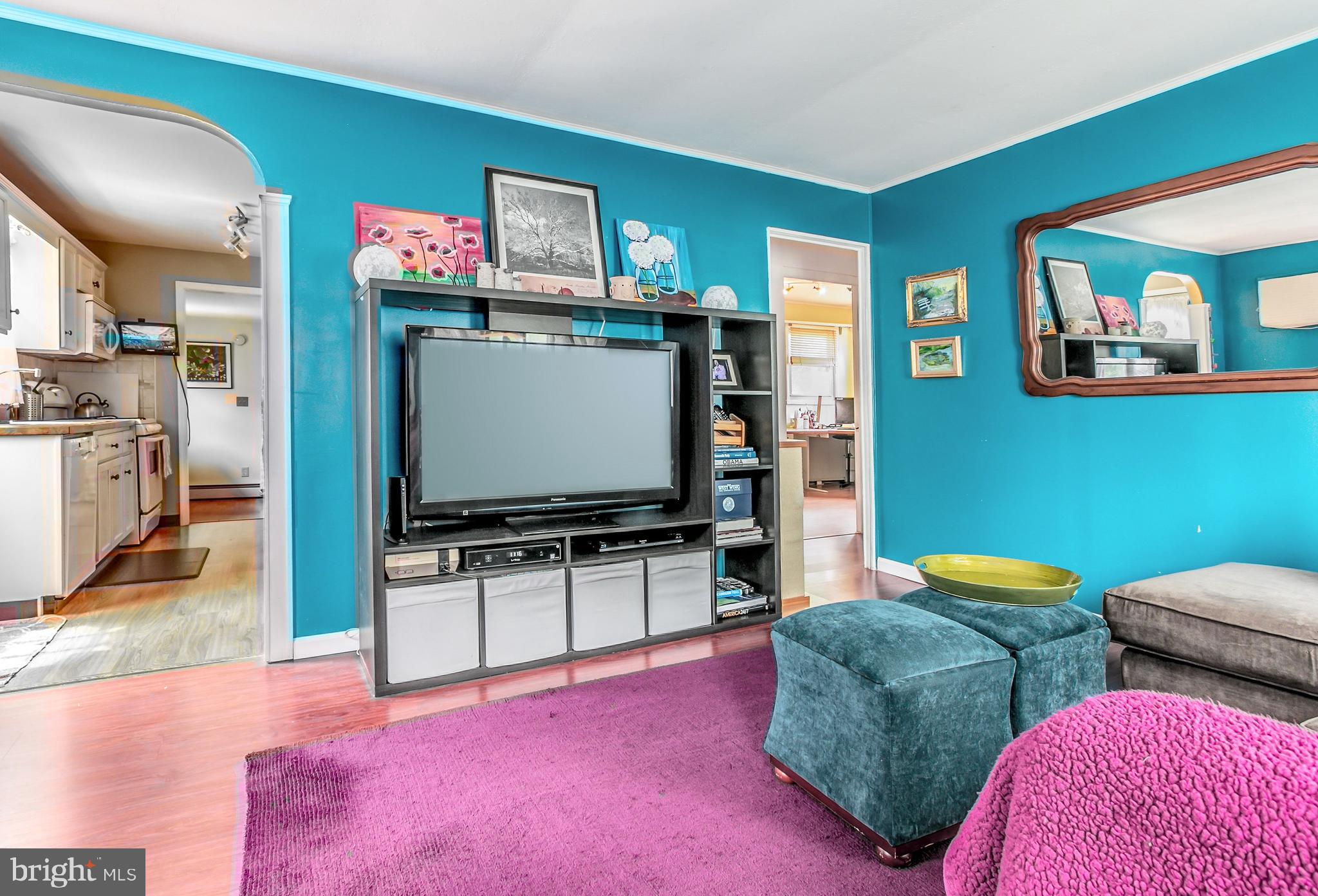 174 Franklyn Road Ewing, NJ 08628 - Photo 5 of 26 Living Room-Access to Kitchen